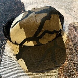 Vintage Camo Snapback Trucker Hat